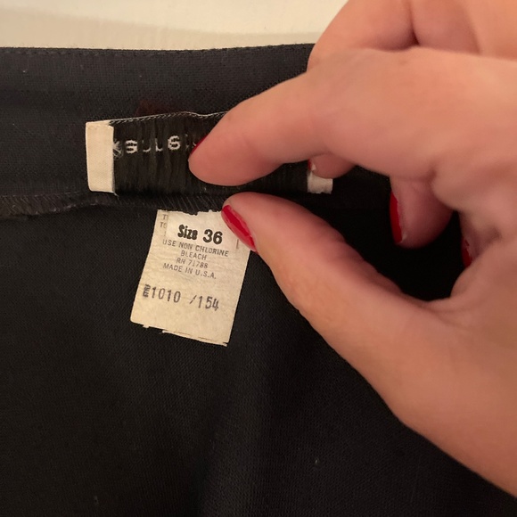 Plus size black shirt - Picture 5 of 7